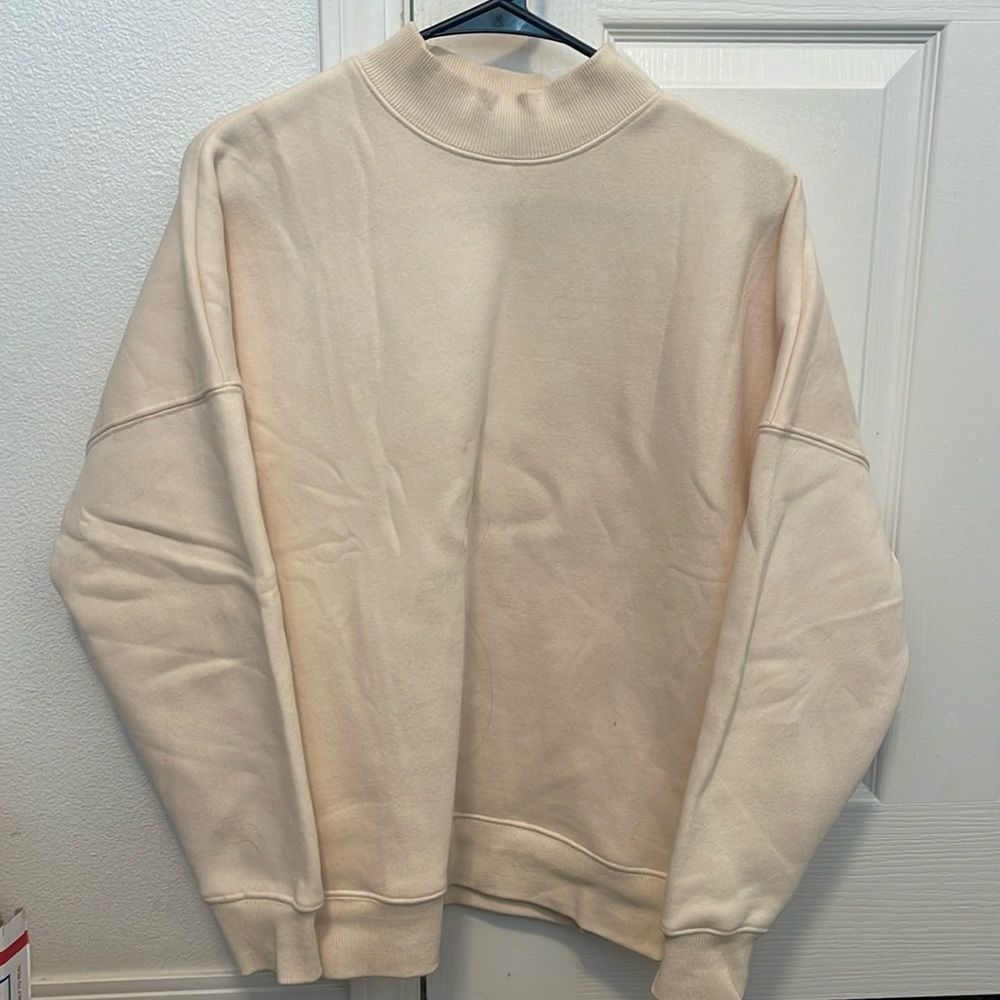 Cream crewneck from Bohme